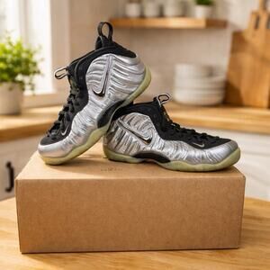 Size 8 Nike Air Foamposite Pro Metallic Silver Surfer 2017 No Box